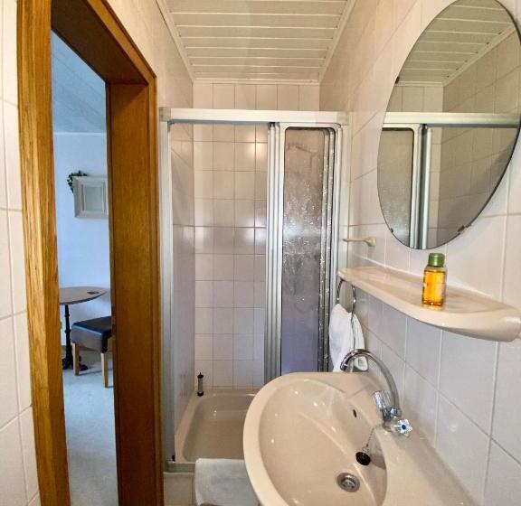 Номер Стандарт с Балконом, Winzerhaus Im Oberdorf   Fewo U Zimmer   Auch Kombinierbar