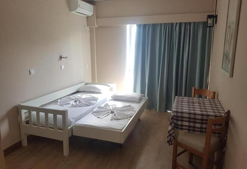 1 Szobás Apartman, Bristol Apartments
