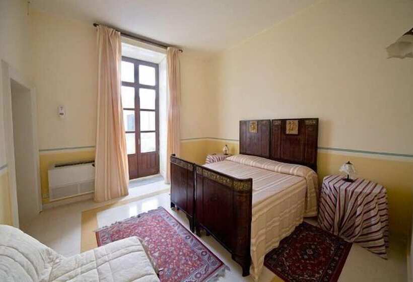 Quarto Triplo Estandar, Casa Mia