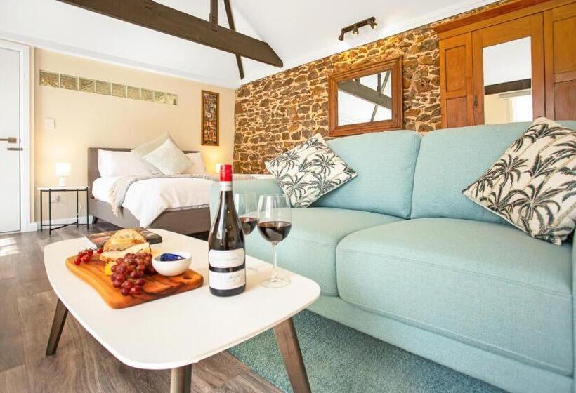 수피리어 룸, Settlers Cottage