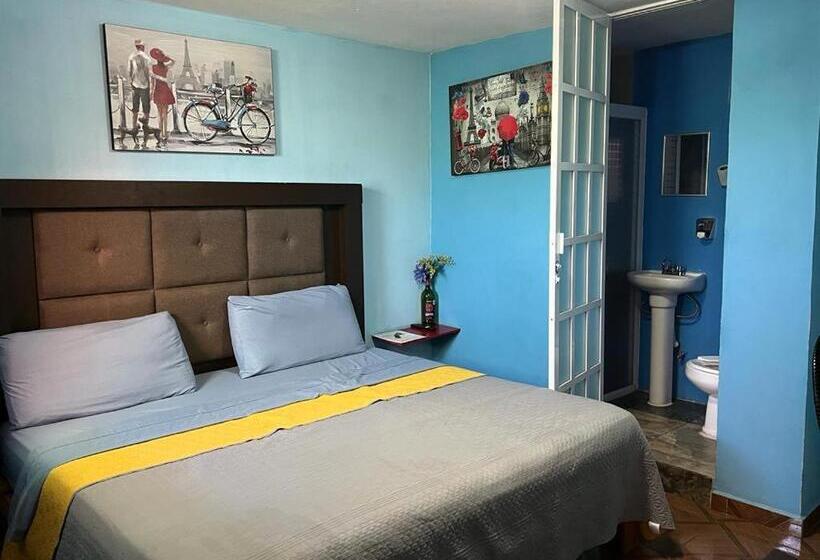 Quarto Triplo Estandar, Estancia María Bonita Morelia