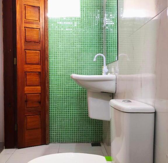 Quarto Quádruplo Estandar, Lux Pousada