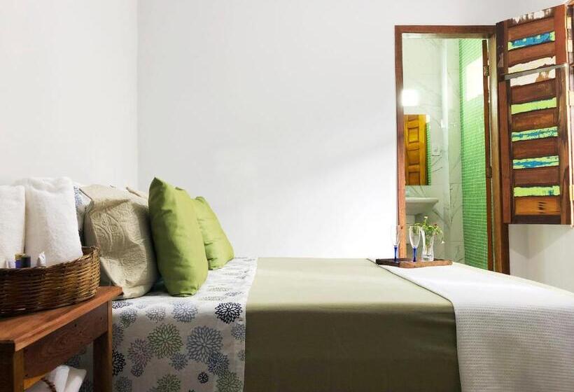 Quarto Quádruplo Estandar, Lux Pousada