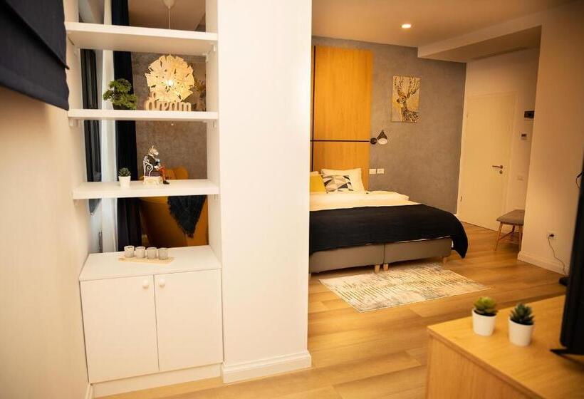 اتاق لوکس, Manolle Boutique