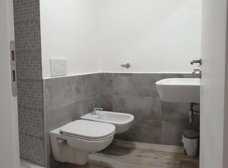 Quarto Standard Banheira Exterior, Kos