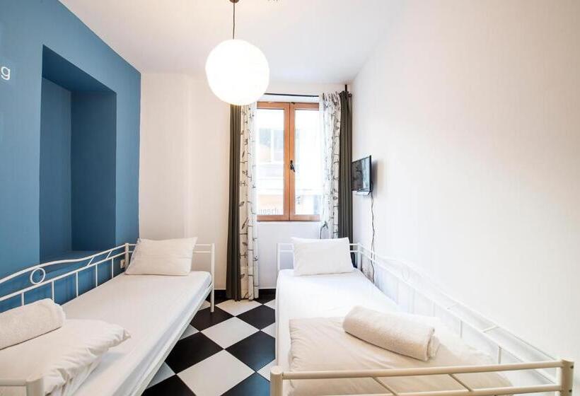 스탠다드 룸, Safestay Athens Monastiraki