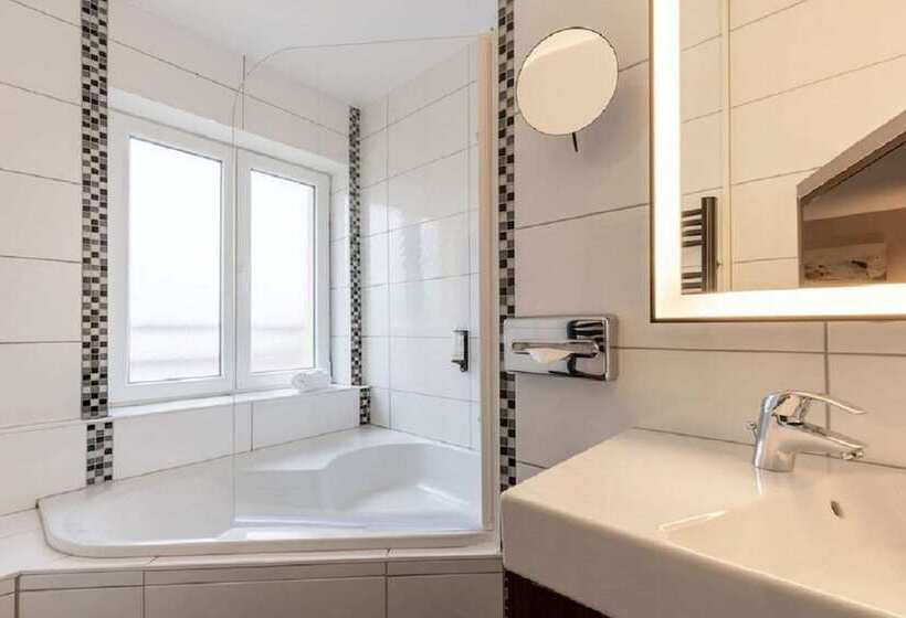 Семейный Номер, Best Western Plus Hôtel Belfort Centre Gare