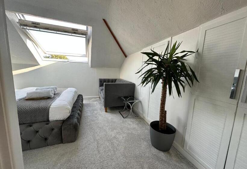 اتاق استاندارد, 5 Min From The Beach En Suite Room In Guest House