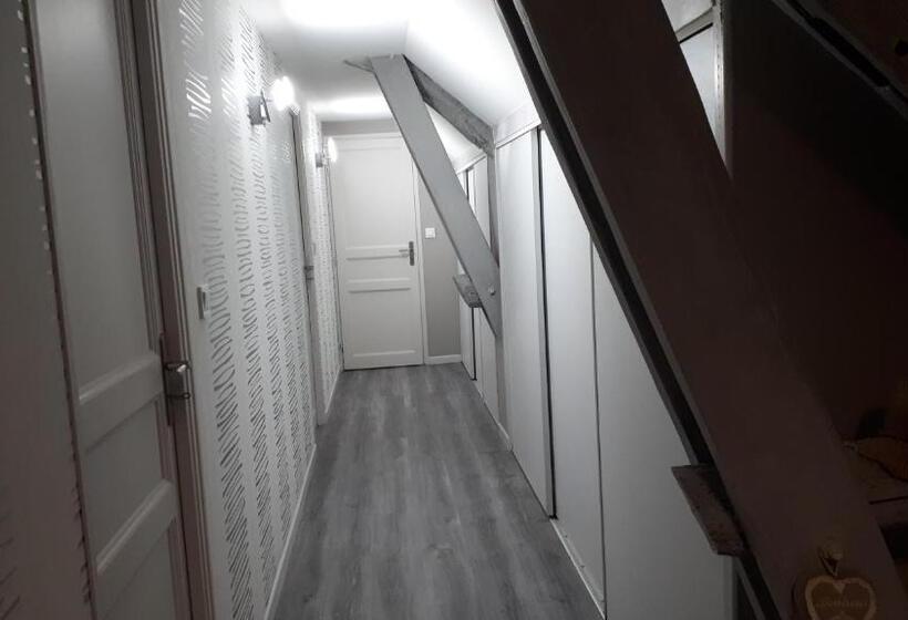 Номер Стандарт, Chez Lydie Et Jean Paul