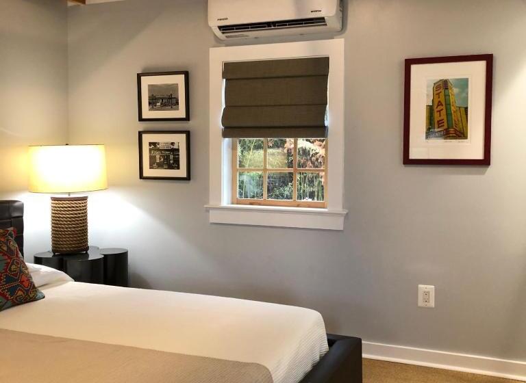 Номер Deluxe Кровать Кинг, The Quarters At Pier450
