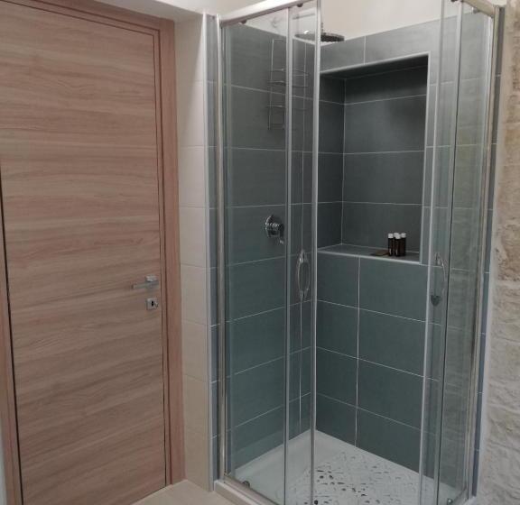 اتاق استاندارد چهار تخته, Le Gravinelle
