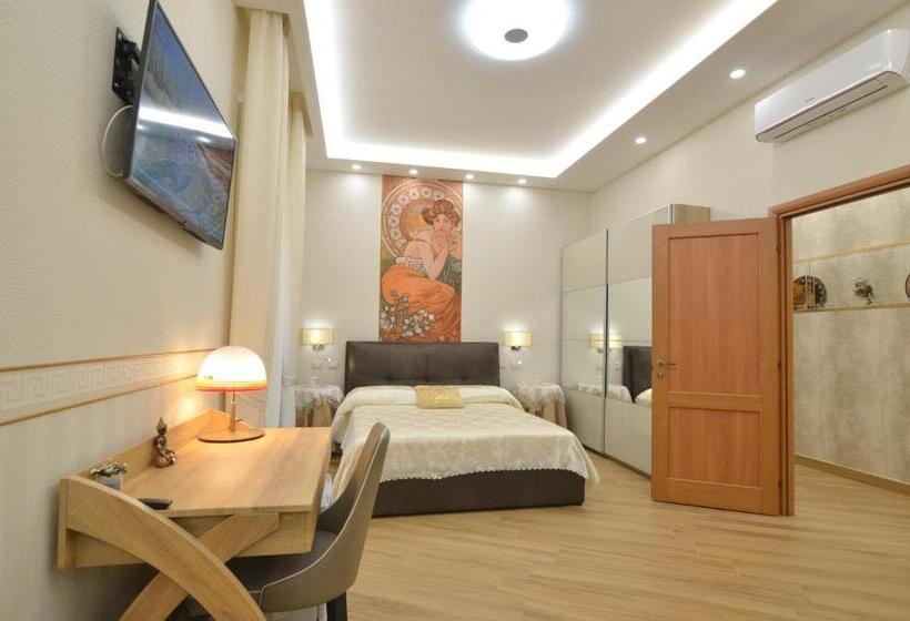 اتاق لوکس سه تخته, Caserta Deluxe Bis