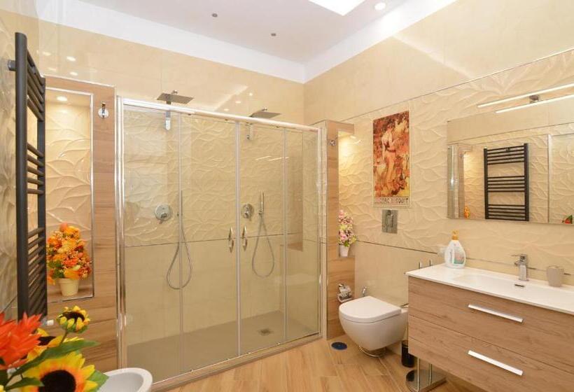 آپارتمان لوکس 1 خوابه, Caserta Deluxe Bis