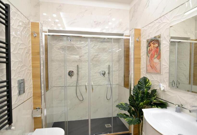 آپارتمان لوکس 1 خوابه, Caserta Deluxe Bis