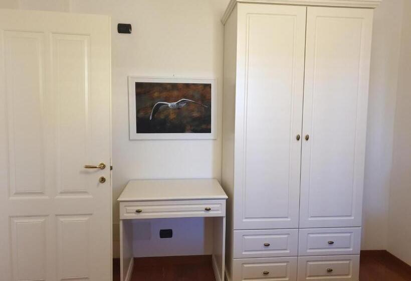 Quarto Deluxe, B & B Station69