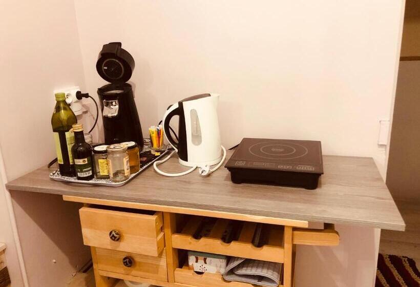 Номер Стандарт, Chambre Studio Le 42