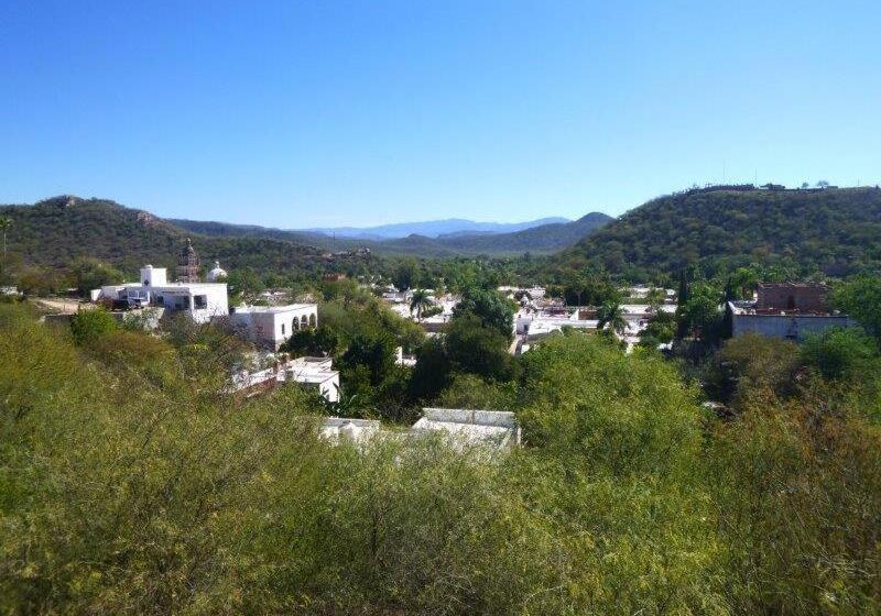 デラックススタジオ, Loma De Guadalupe Alamos Sonora