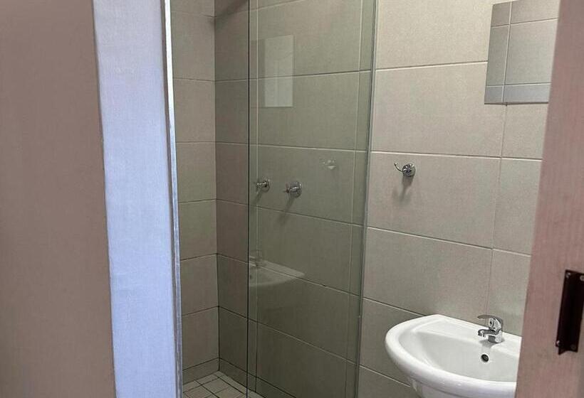Семейный Номер, Conti Inn Guesthouse