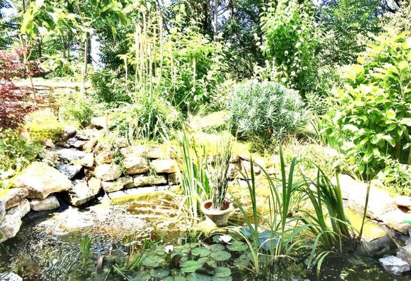 Номер Стандарт Вид на Сад, Il Giardino Del Borgo