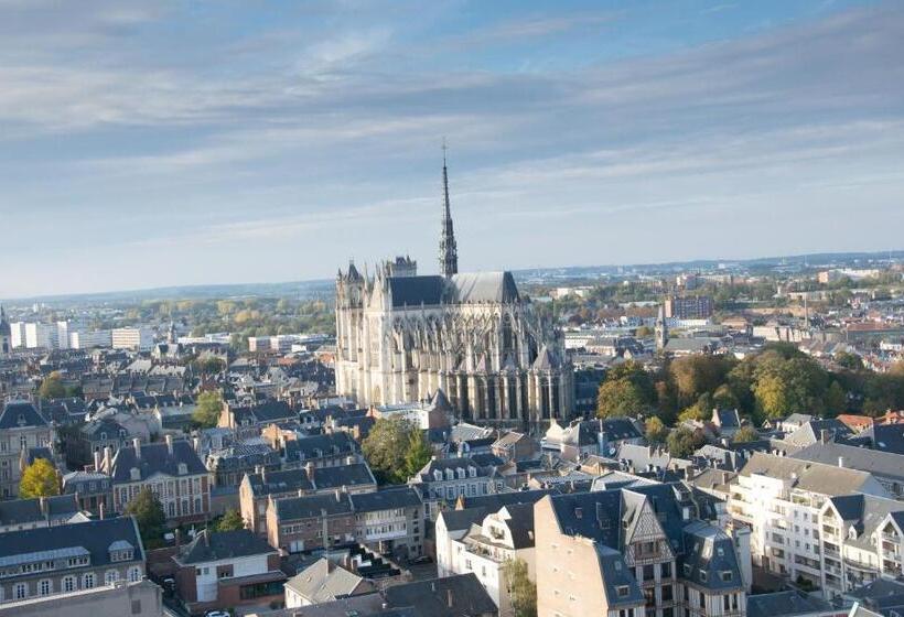 استودیوی لوکس, 15ème Droite   Tour Perret   Centre Ville   4 étoiles