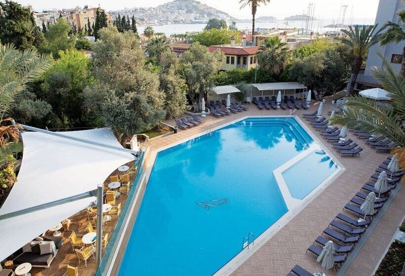 سوییت اجرایی, Paloma Marina Suites - Adult Only