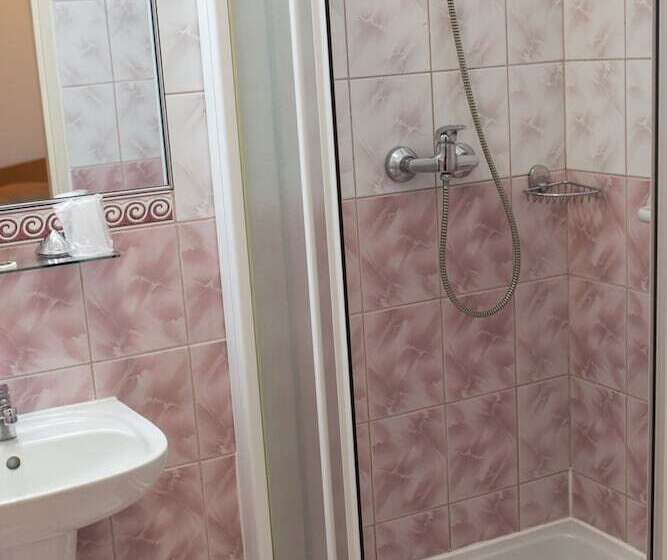 标准三人间, Aiden By Best Western Lodz