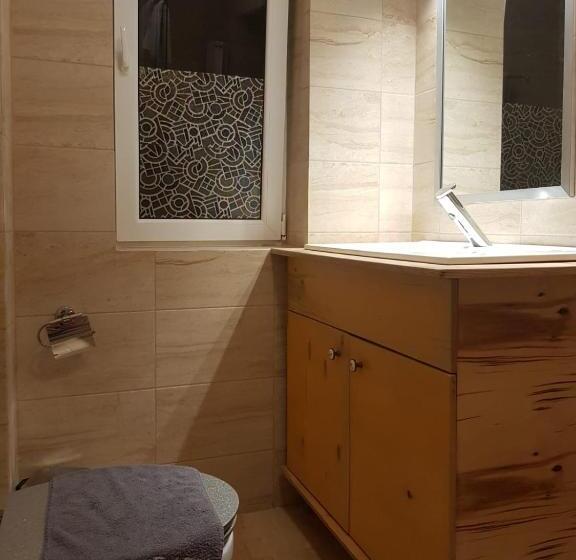 标准间, Casa Raia