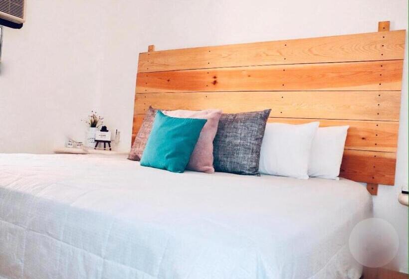 اتاق لوکس, Habitaciones Samy
