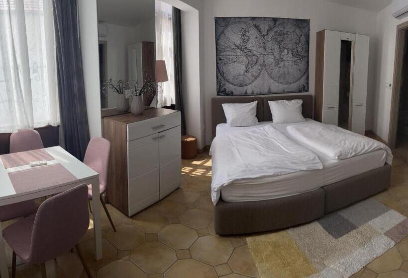 استودیو خانوادگی, Aparthotel Cross Street 4