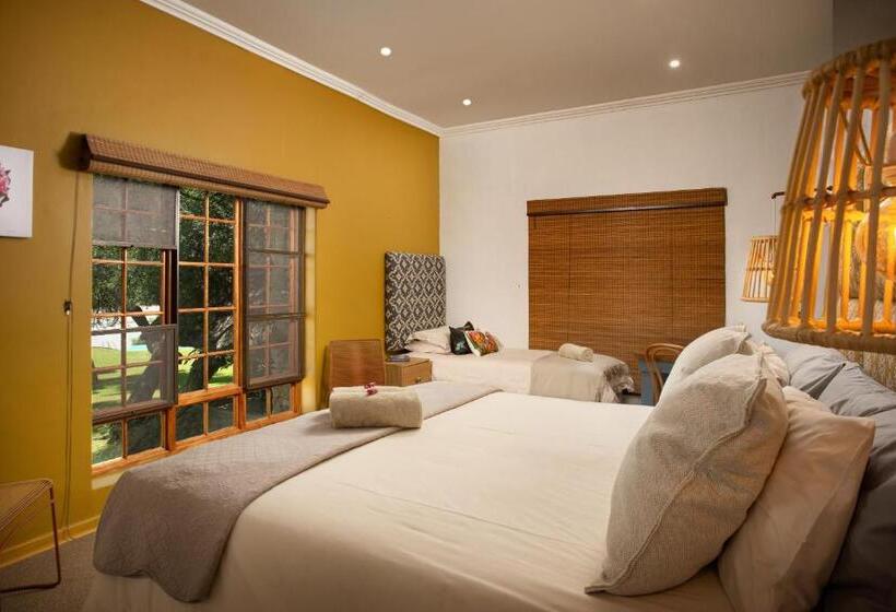 Номер Стандарт Трехместный, Tzamenkomst River Lodge