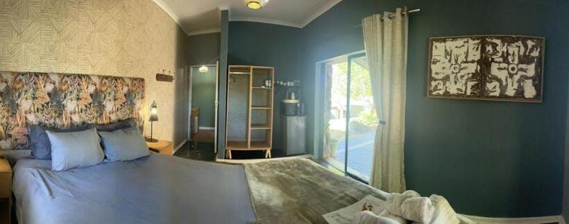 Номер Стандарт, Tzamenkomst River Lodge