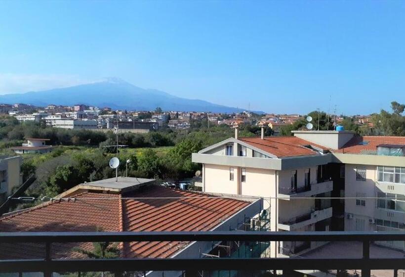 اتاق استاندارد با تراس و چشم‌انداز کوهستان, B&b Aurora