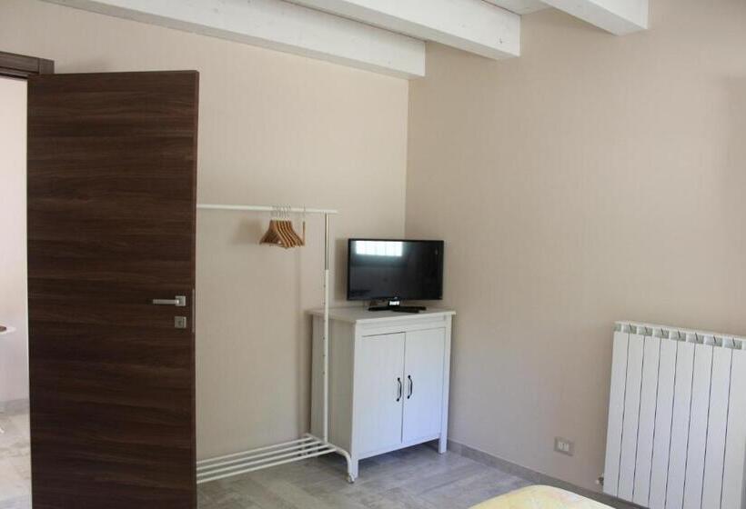 デラックスルーム, Archi Rooms