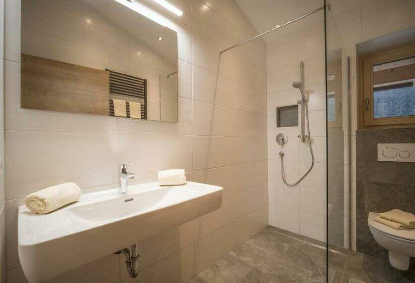 Апартаменты 3 Спальни, Haus Kreidl