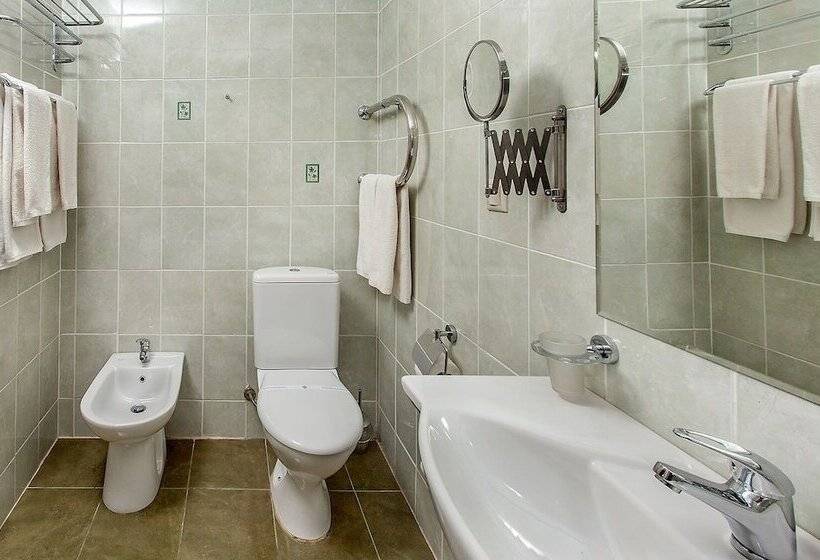 Номер Superior, Azimut Hotel Yaroslavl