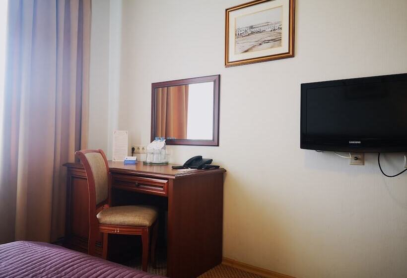 Номер Superior, Azimut Hotel Yaroslavl