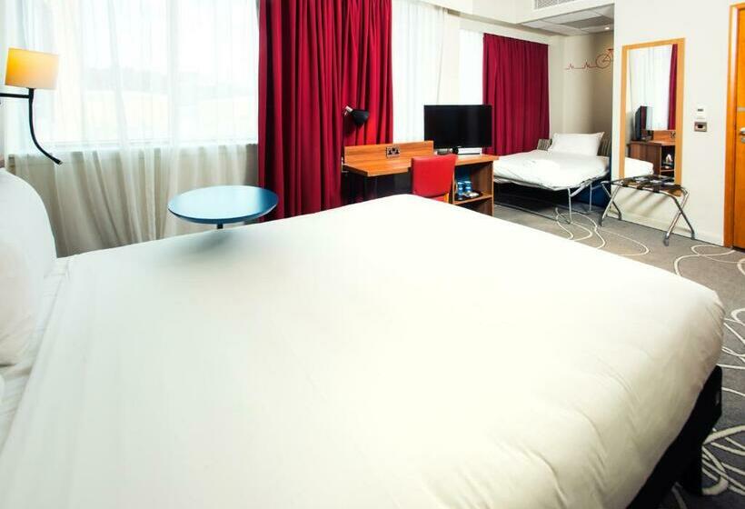 Семейный Номер, Ibis Styles Birmingham Nec & Airport