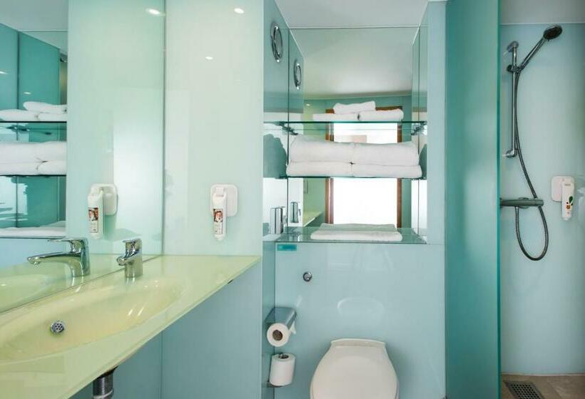 Семейный Номер, Ibis Styles Birmingham Nec & Airport