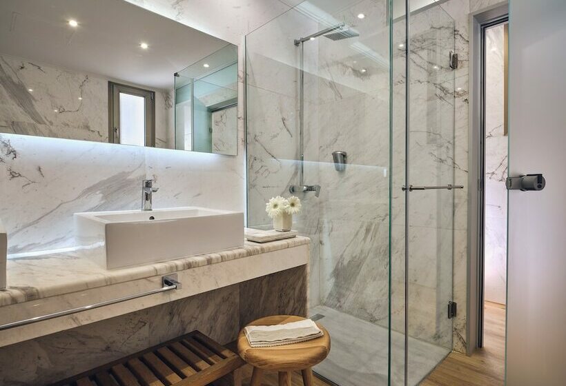 Family Suite, The Royal Blue