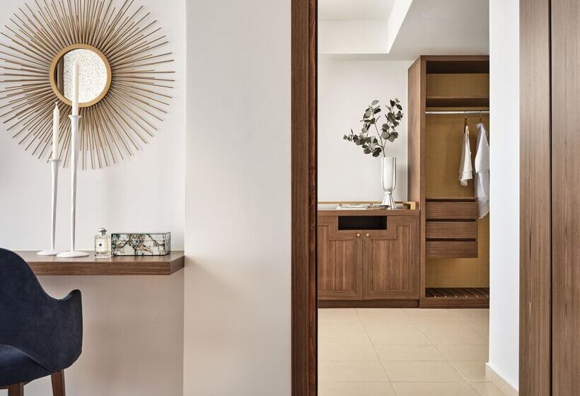 Family Suite, The Royal Blue