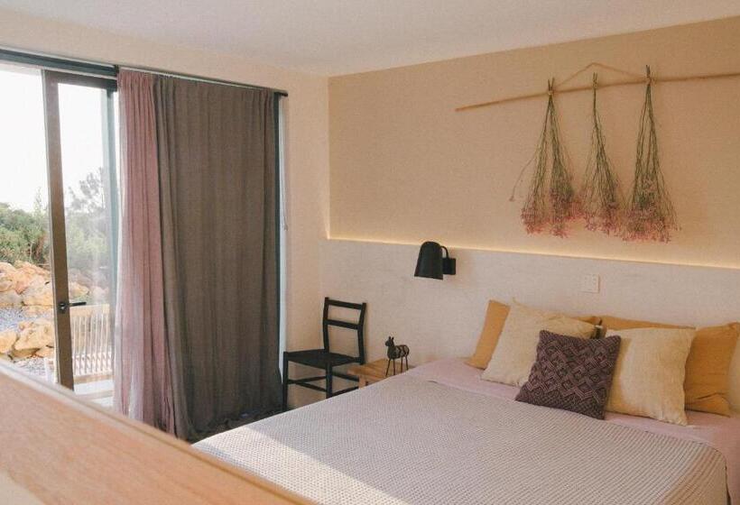 اتاق استاندارد با بالکن و چشم‌انداز دریا, Ecolodge Villa Epicurea