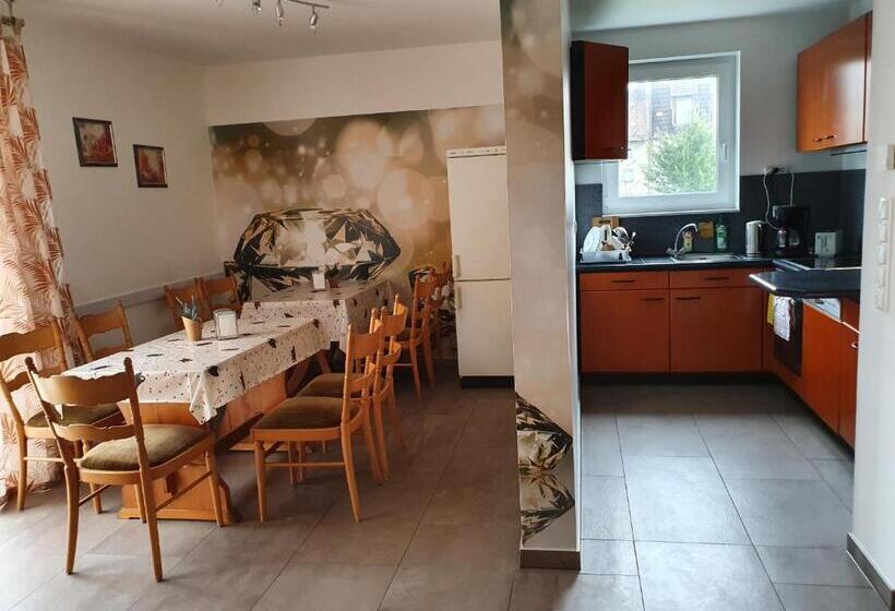 غرفة قياسية فردية, Seelze Letter Monteurzimmer / Apartment / Messezimmer