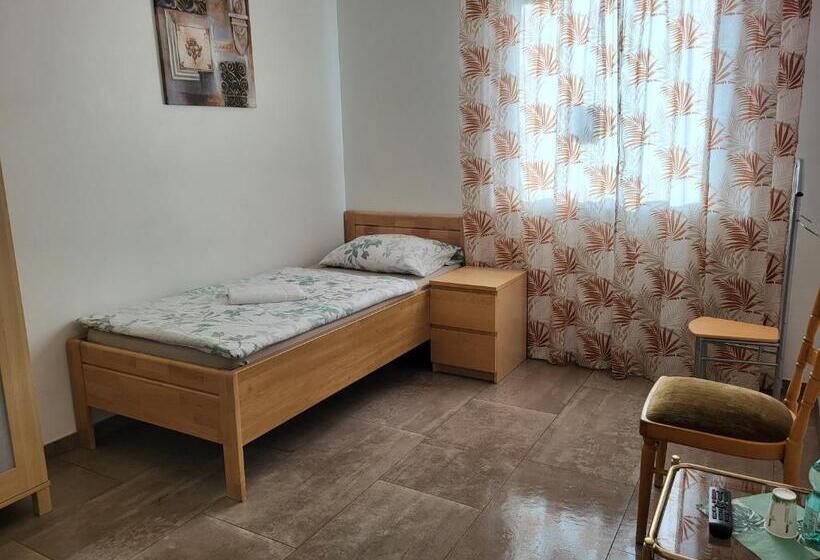 غرفة قياسية فردية, Seelze Letter Monteurzimmer / Apartment / Messezimmer