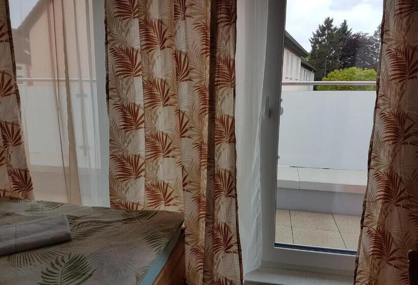 غرفة قياسية مزوَّدة بتراس, Seelze Letter Monteurzimmer / Apartment / Messezimmer