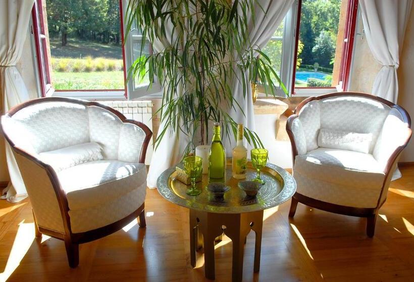 豪华房间, Le Manoir Du Rocher