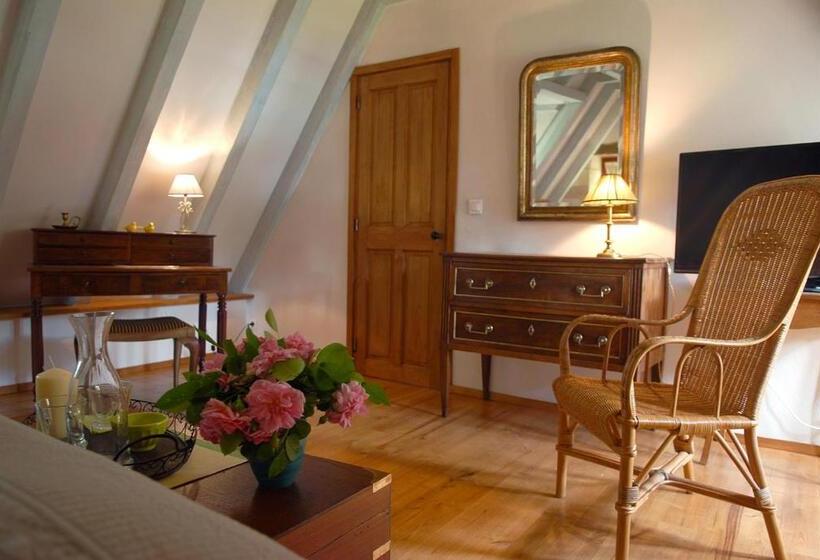Люкс, Le Manoir Du Rocher