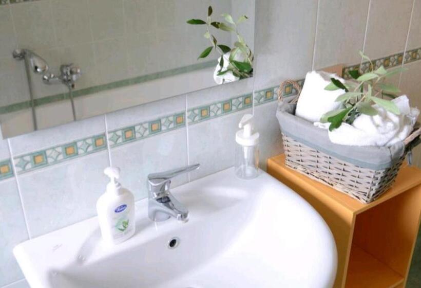 Номер Deluxe, La Casa Di Mariagrazia Rooms Con Cucina Condivisa E Terrazza