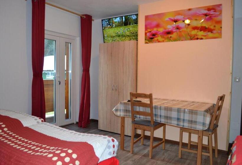 Люкс 3 Спальни, Apartment Holiday Lungötz
