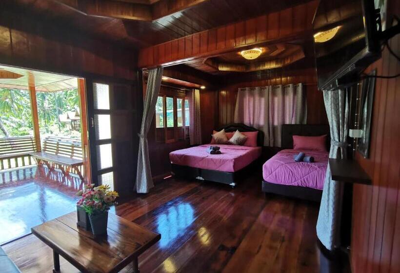 חדר משפחתי נוף לגינה, Walk In Homestay