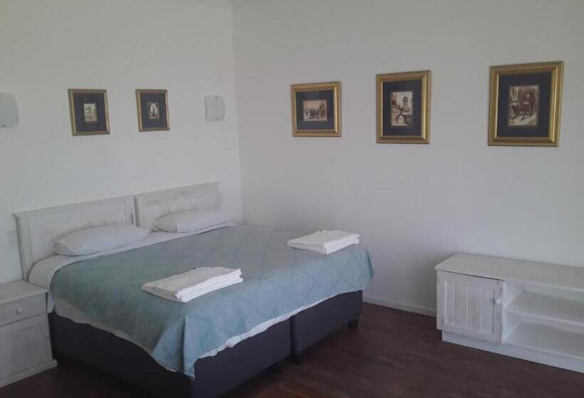 Номер Стандарт Вид на Море с Балконом, Adam S Guest House